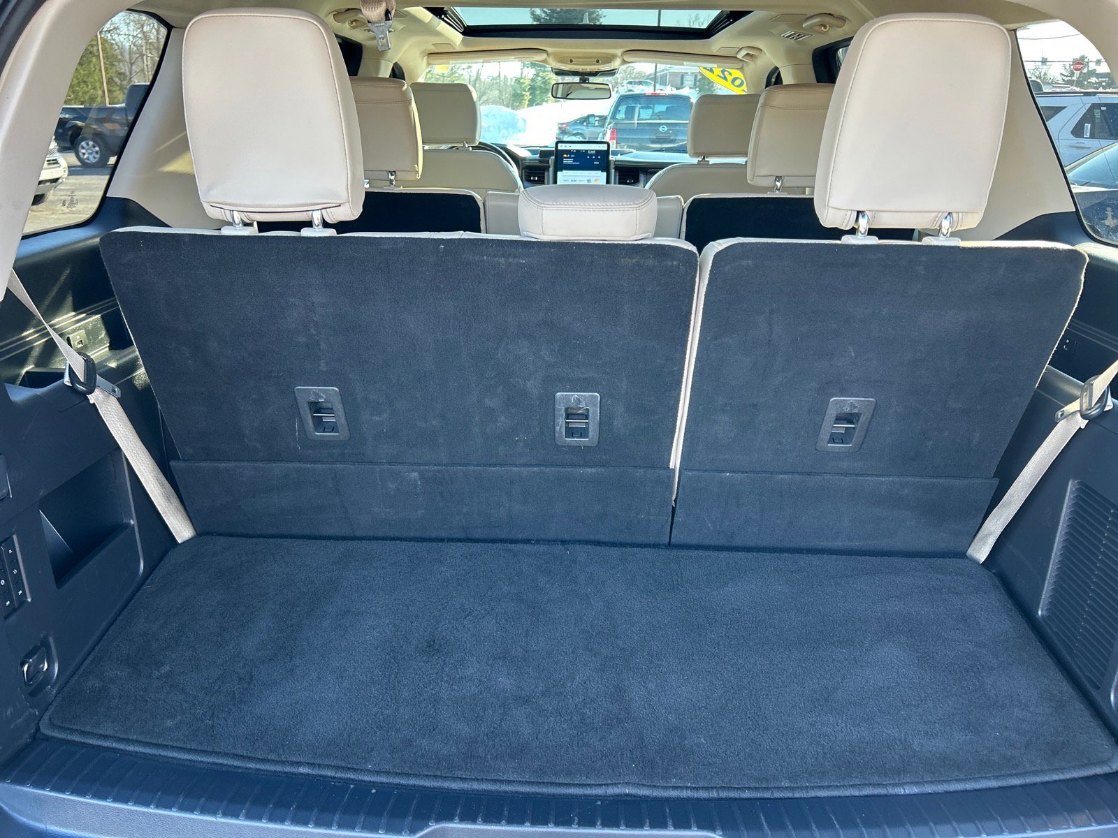 Certified 2022 Ford Expedition Platinum image 15