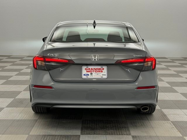 Used 2025 Honda Civic Sport image 9