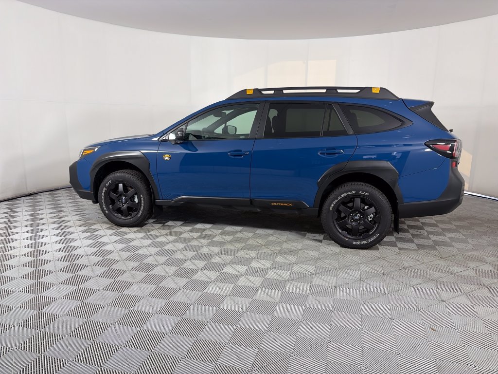 Used 2025 Subaru Outback Wilderness AWD/4WD image 4