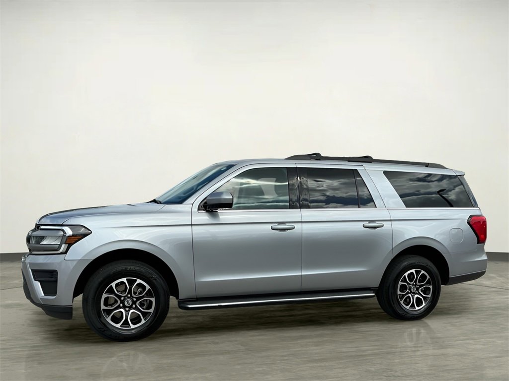 Certified 2023 Ford Expedition Max XLT image 2