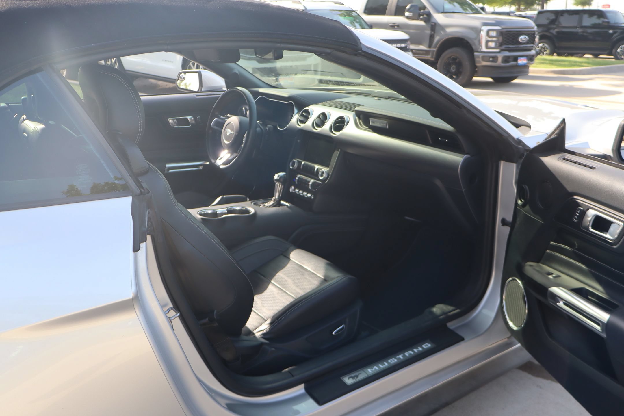 Certified 2018 Ford Mustang Premium w/ Equipment Group 201A RWD image 25