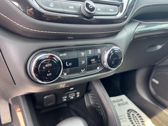 Used 2021 Chevrolet TrailBlazer ACTIV w/ Sun and Liftgate Package AWD/4WD image 15