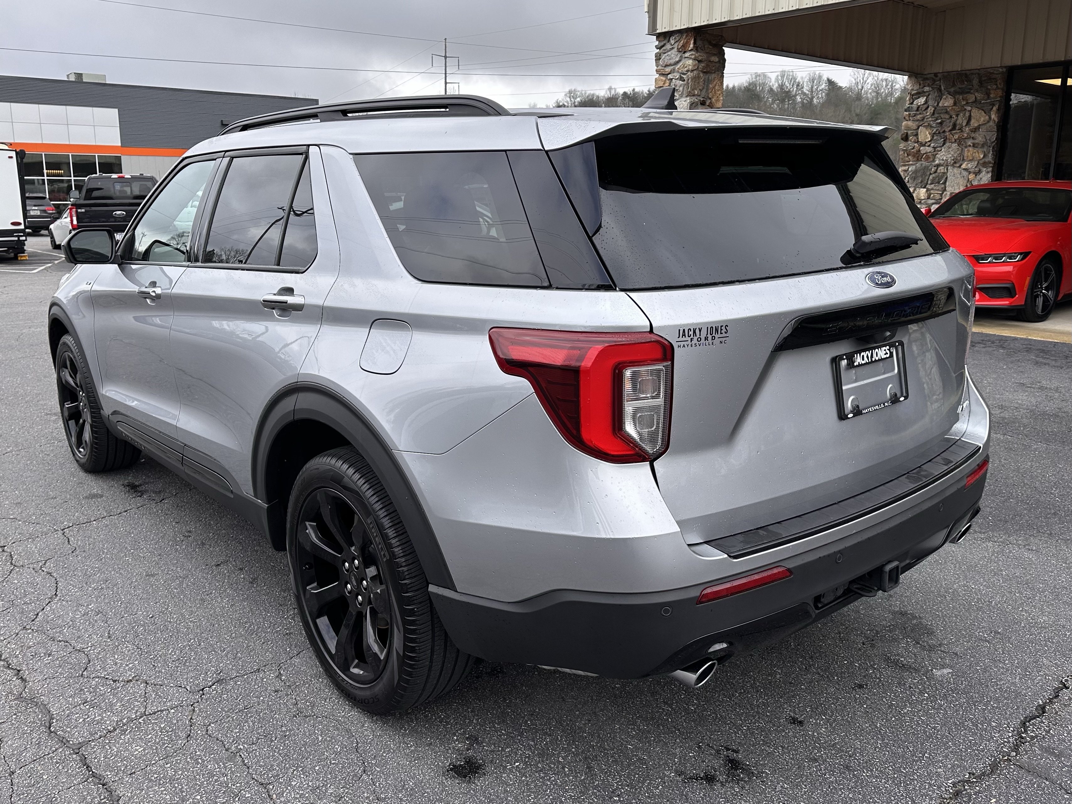 Certified 2023 Ford Explorer ST-Line w/ Class IV Trailer Tow Package AWD/4WD image 8