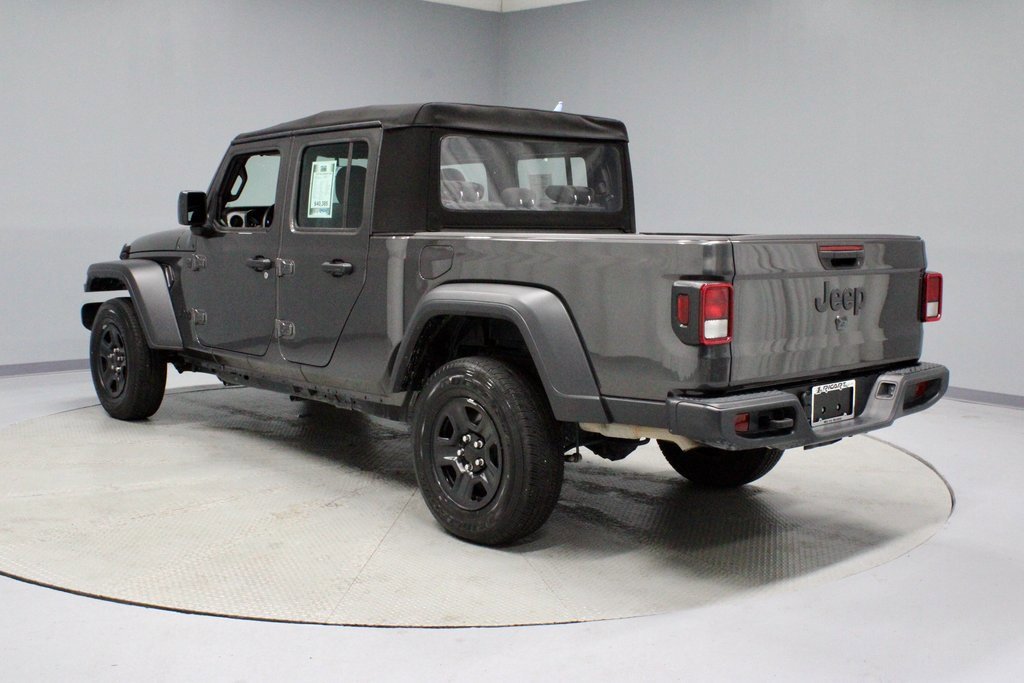 Used 2024 Jeep Gladiator Sport image 3