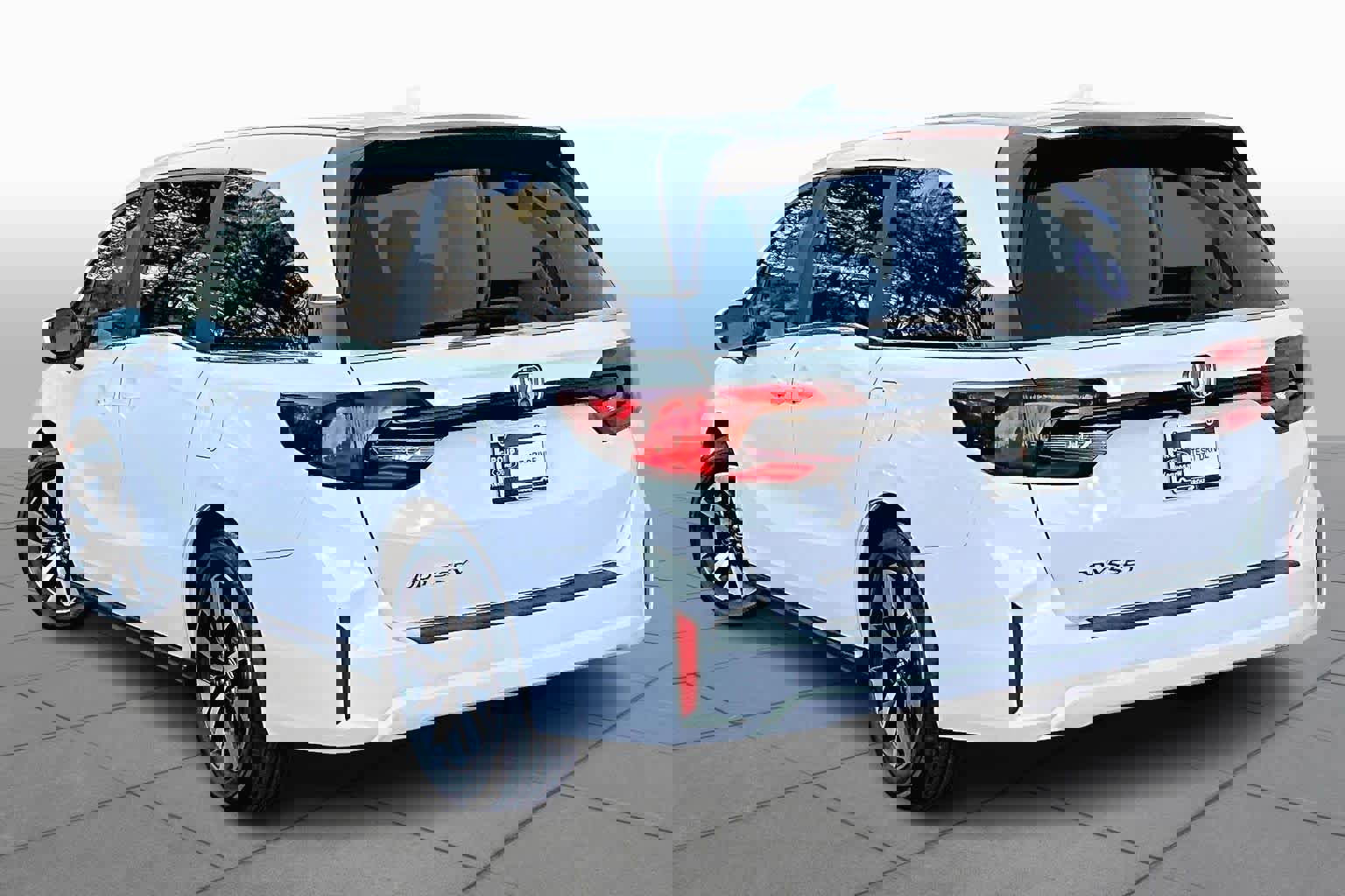 Used 2025 Honda Odyssey EX-L image 10