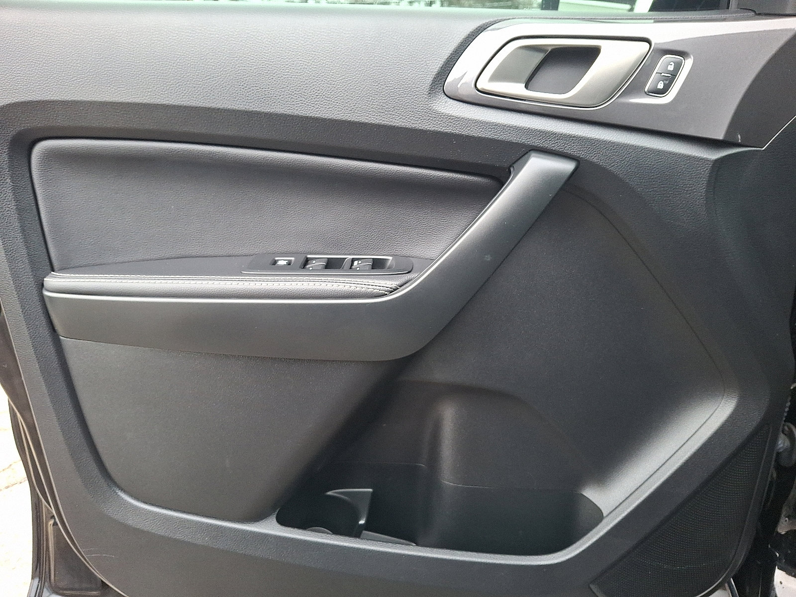 Certified 2020 Ford Ranger Lariat w/ Equipment Group 501A Mid image 12