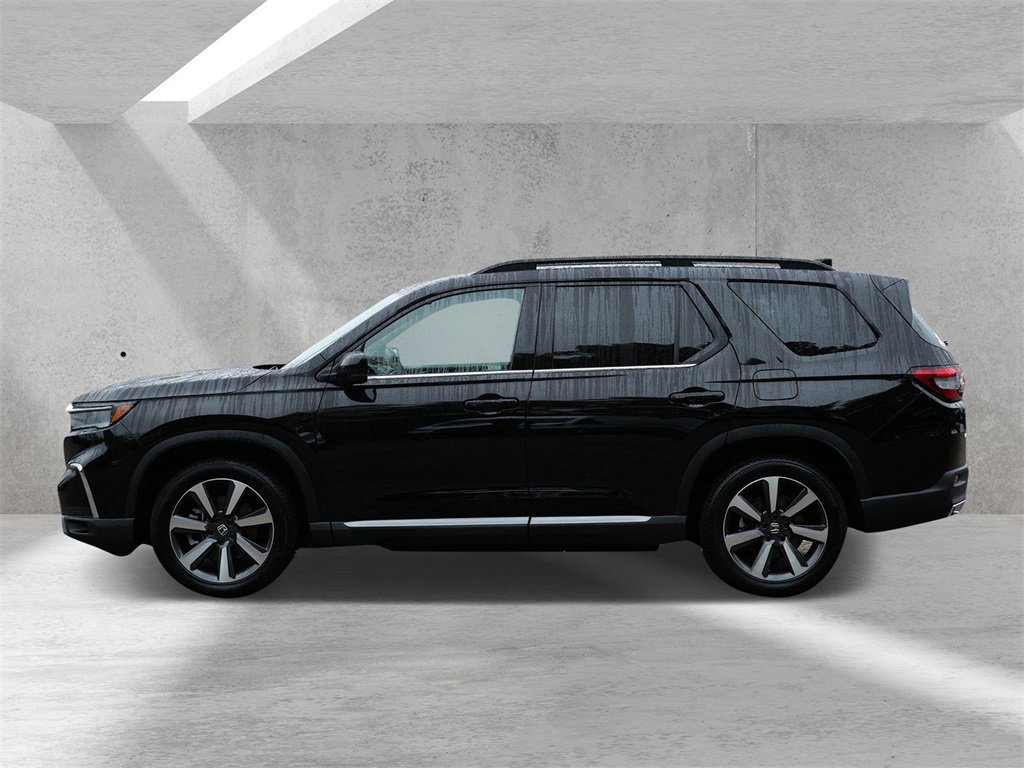 Used 2024 Honda Pilot Touring image 5