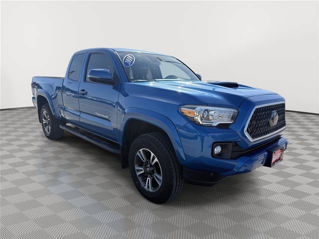 Used 2018 Toyota Tacoma TRD Sport AWD/4WD image 1