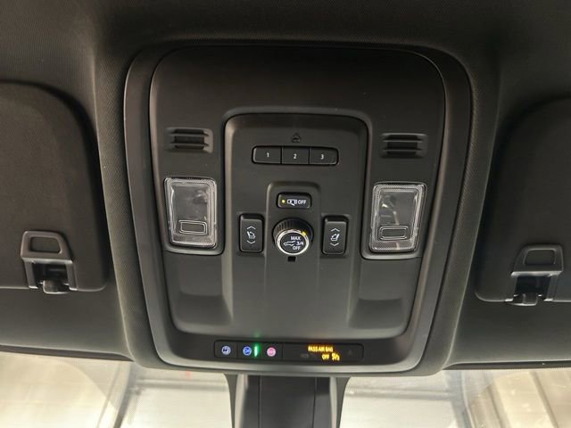 Used 2021 Chevrolet Tahoe High Country AWD/4WD image 3