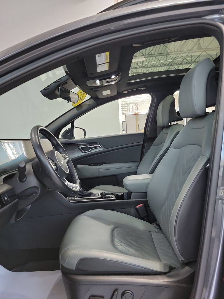 Used 2023 Kia Sportage X-Line w/ X-Line Premium Package AWD/4WD image 3