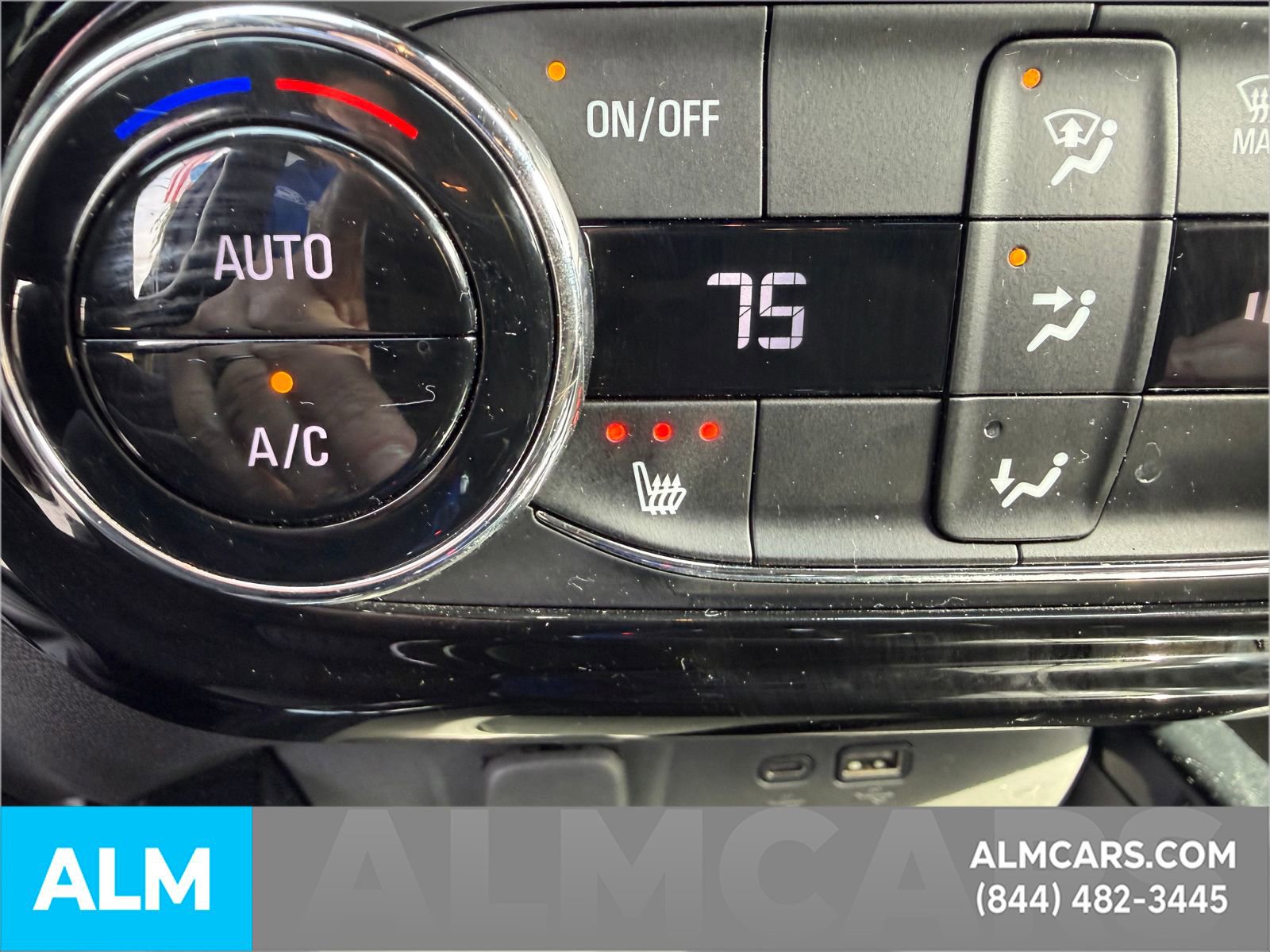 Used 2024 Chevrolet Trax RS image 16