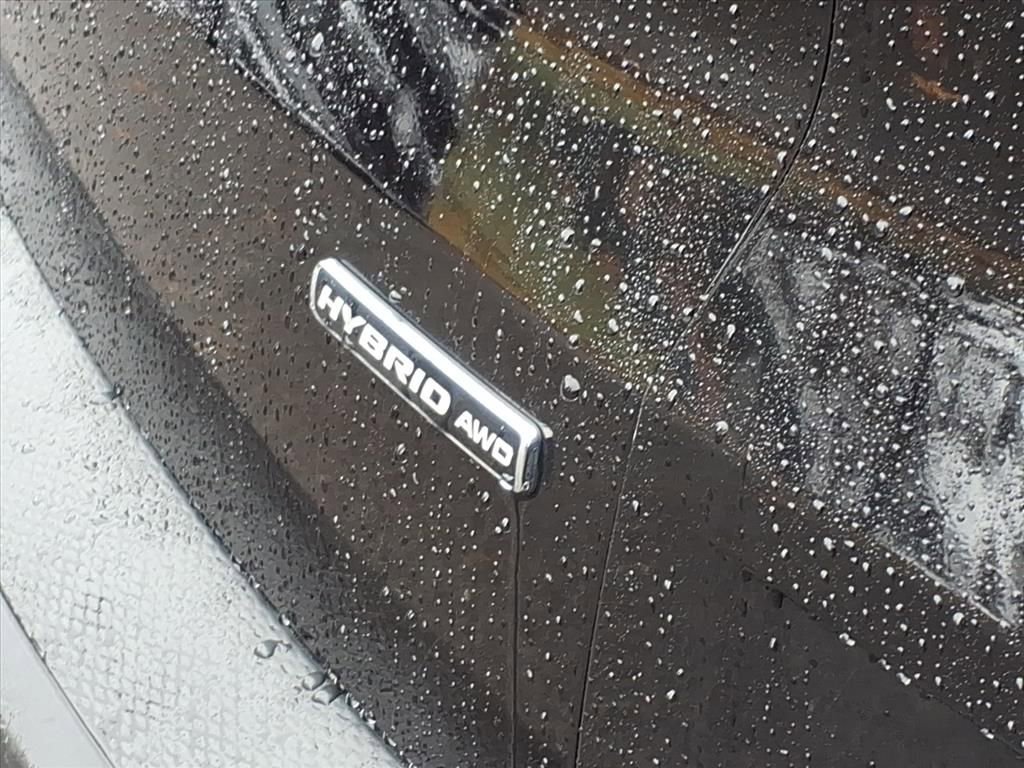 Certified 2022 Ford Escape Titanium image 8