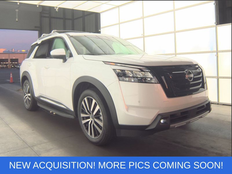 Used 2025 Nissan Pathfinder Platinum w/ Lighting Package (N93) AWD/4WD image 1