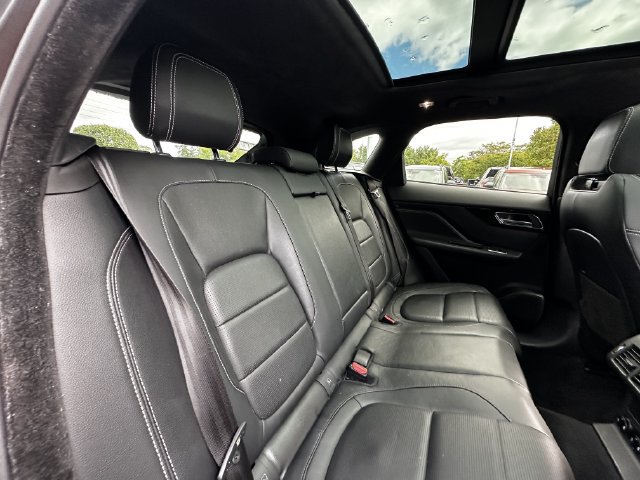 Used 2019 Jaguar F-PACE S AWD/4WD image 38