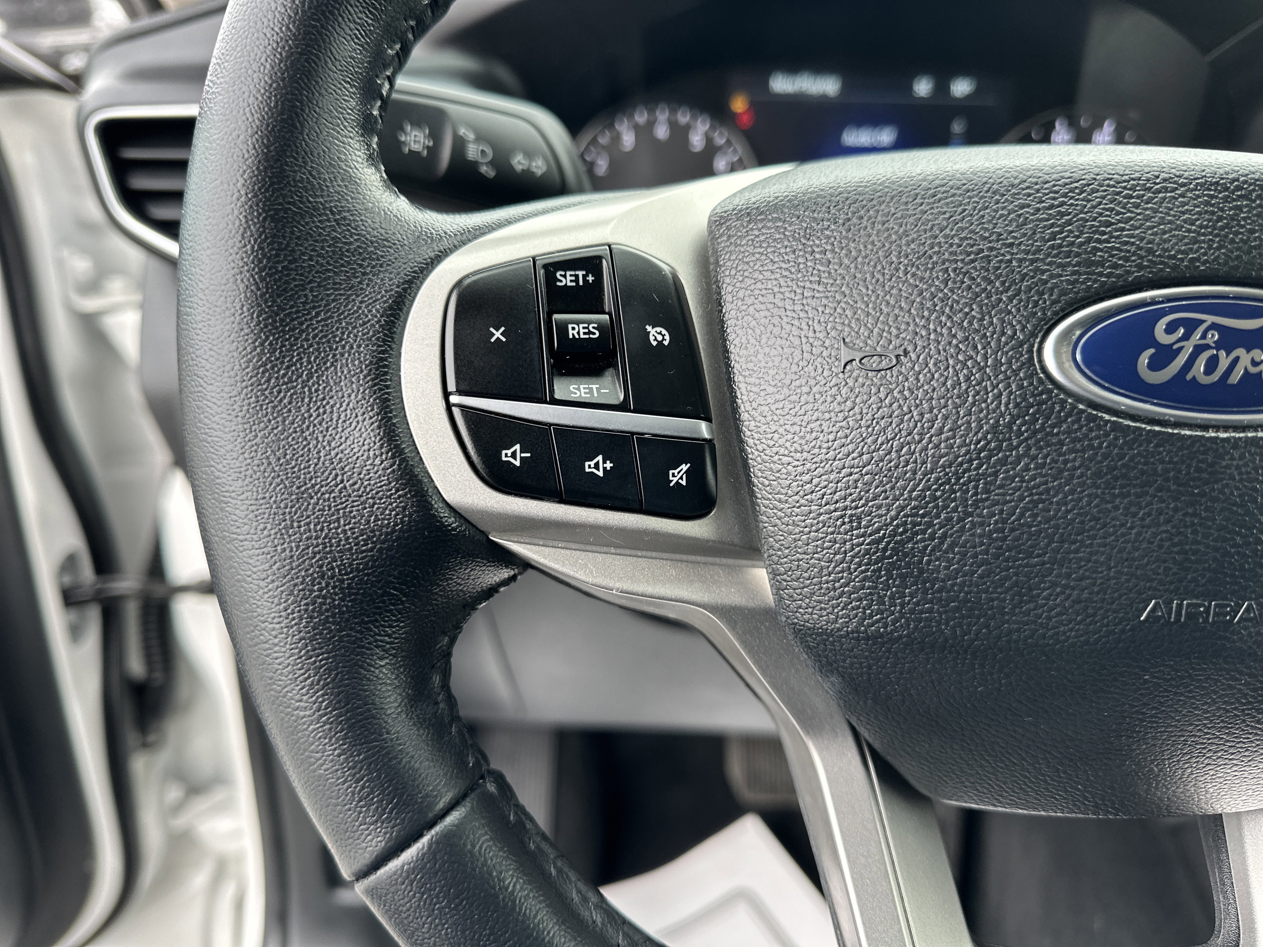 Certified 2023 Ford Explorer XLT w/ Equipment Group 202A image 21