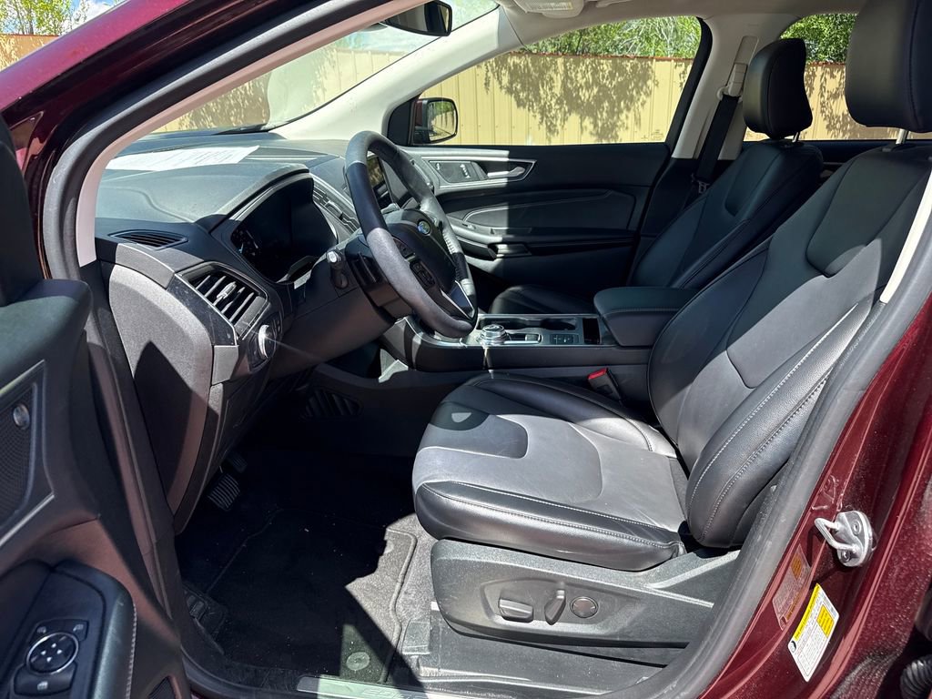 Certified 2022 Ford Edge Titanium w/ Class II Trailer Tow Package AWD/4WD image 11