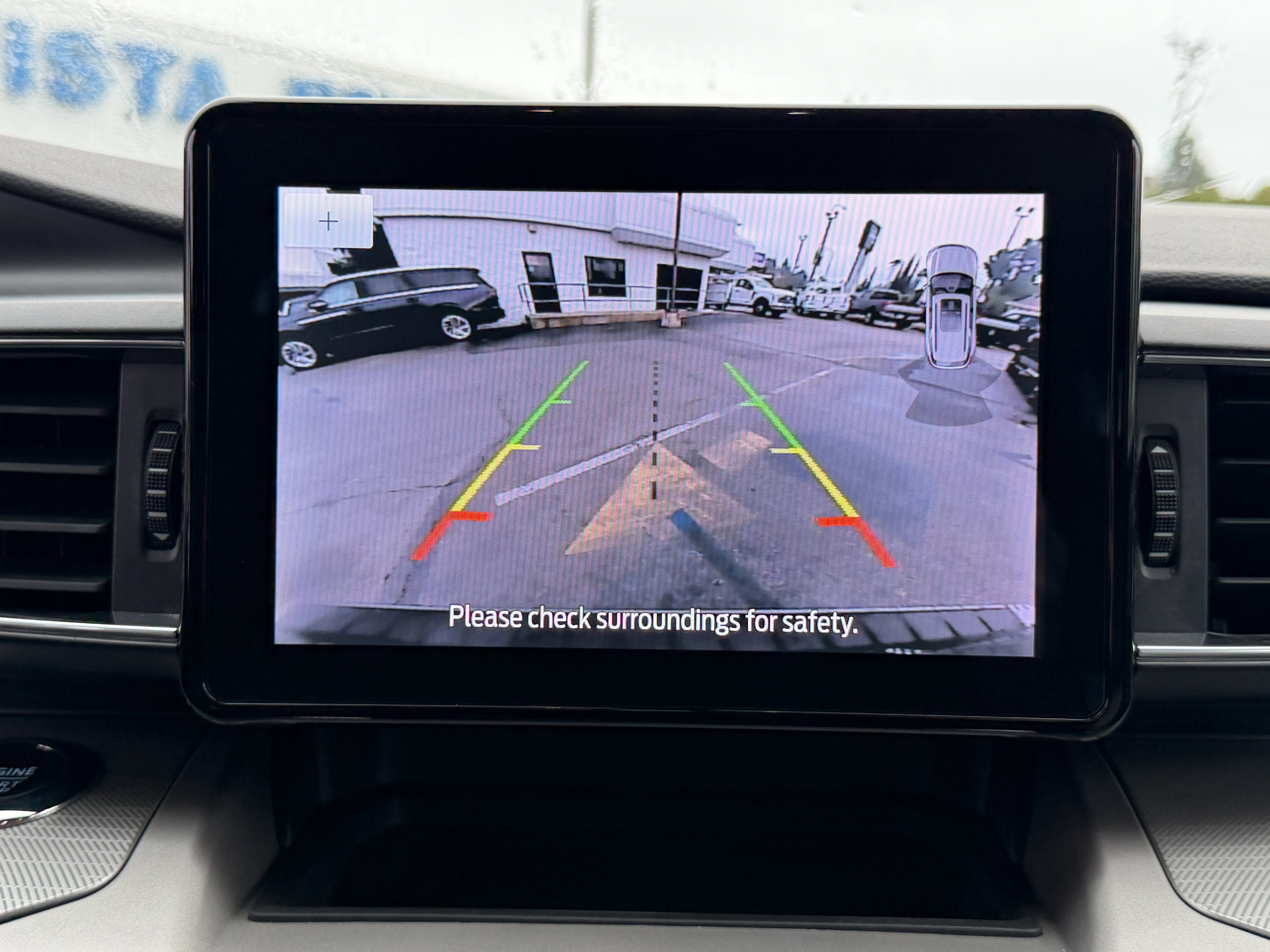 Certified 2022 Ford Explorer XLT w/ Equipment Group 202A image 24