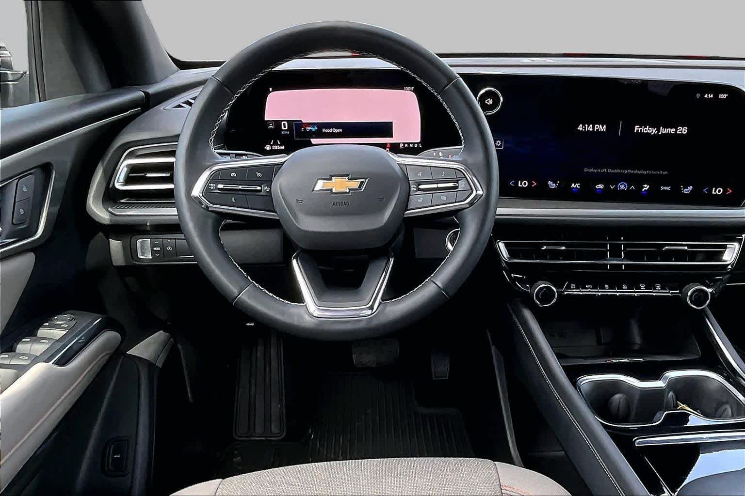 Used 2024 Chevrolet Traverse LT FWD image 6