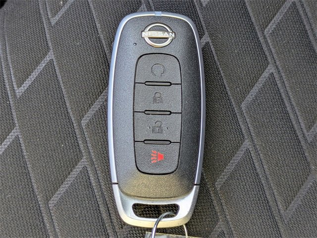 Used 2023 Nissan Kicks SR image 27