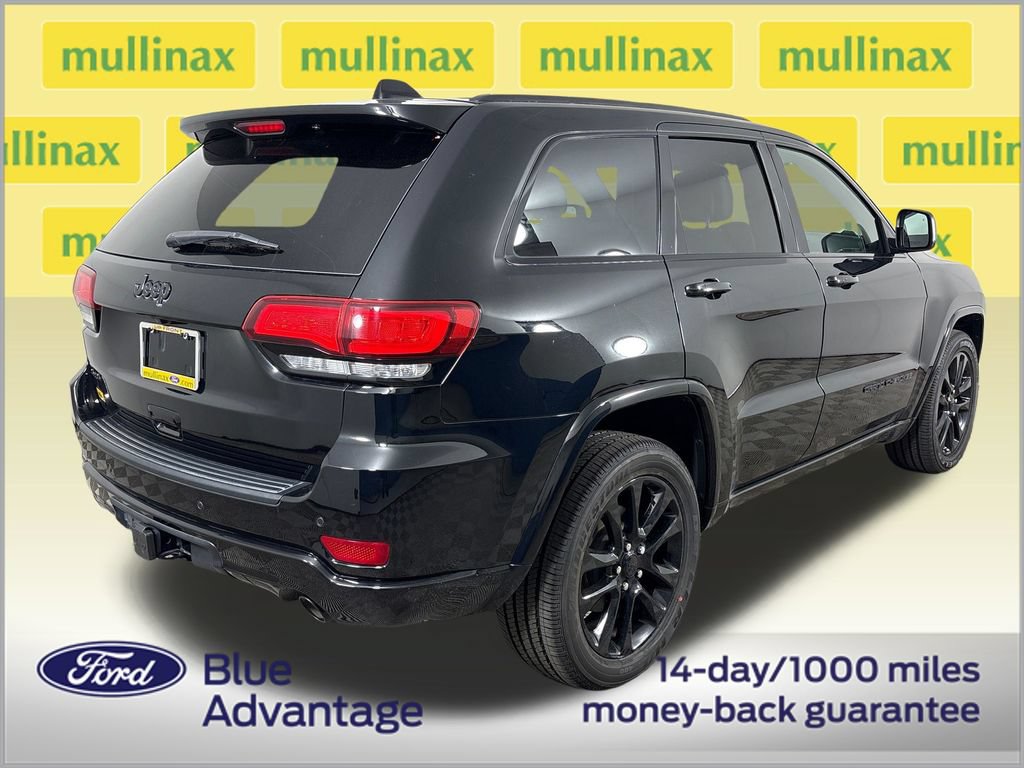 Used 2020 Jeep Grand Cherokee Altitude AWD/4WD image 4