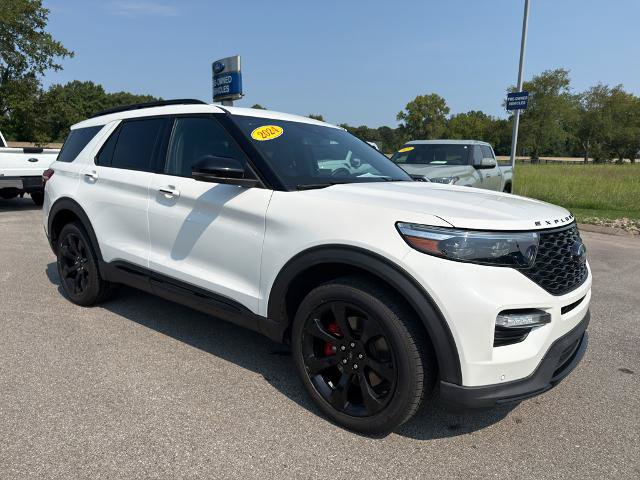 Certified 2024 Ford Explorer ST w/ Equipment Group 401A AWD/4WD image 3