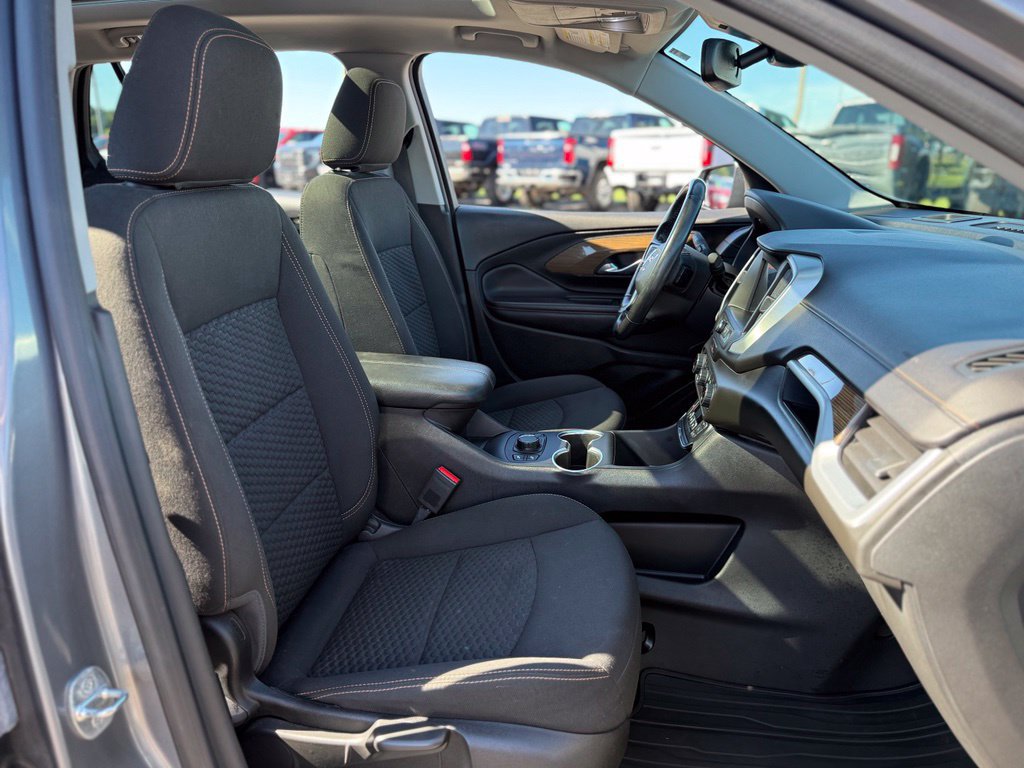 Used 2020 GMC Terrain SLE w/ Driver Convenience Package FWD image 14