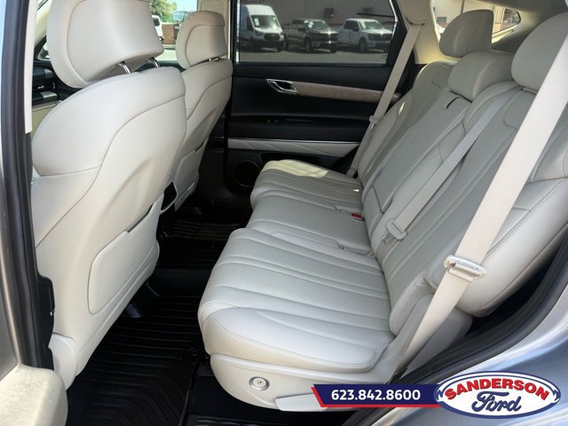 Used 2023 Genesis GV80 2.5T AWD/4WD image 18