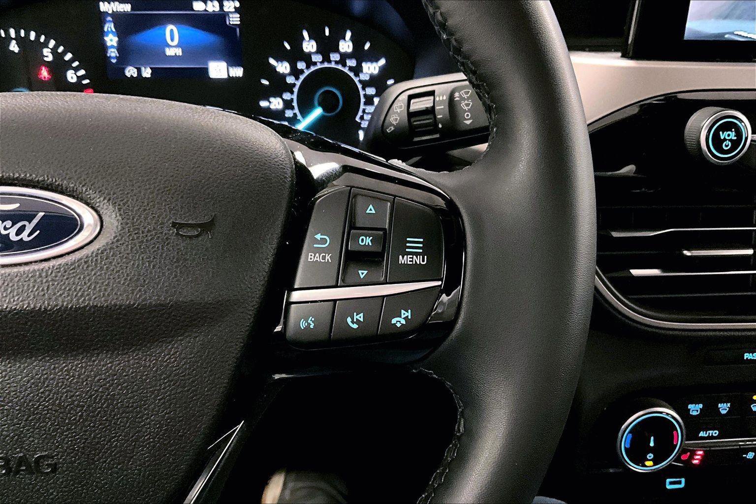 Certified 2022 Ford Escape SEL image 18