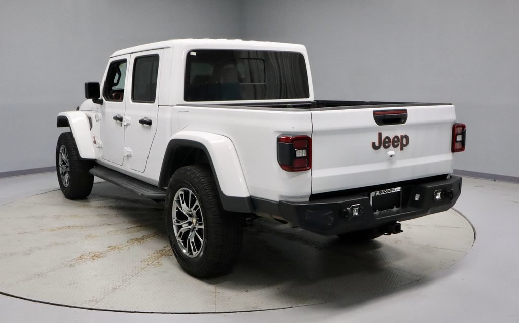 Used 2023 Jeep Gladiator Mojave w/ LED Lighting Group AWD/4WD image 9