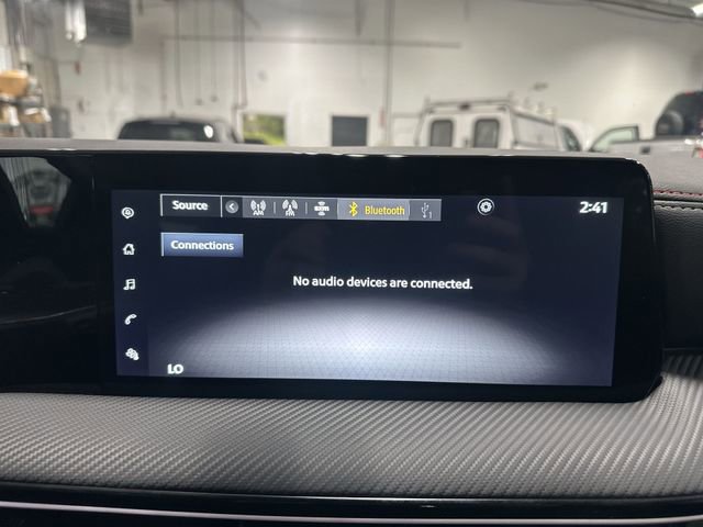 Used 2025 Nissan Kicks SR AWD/4WD image 29