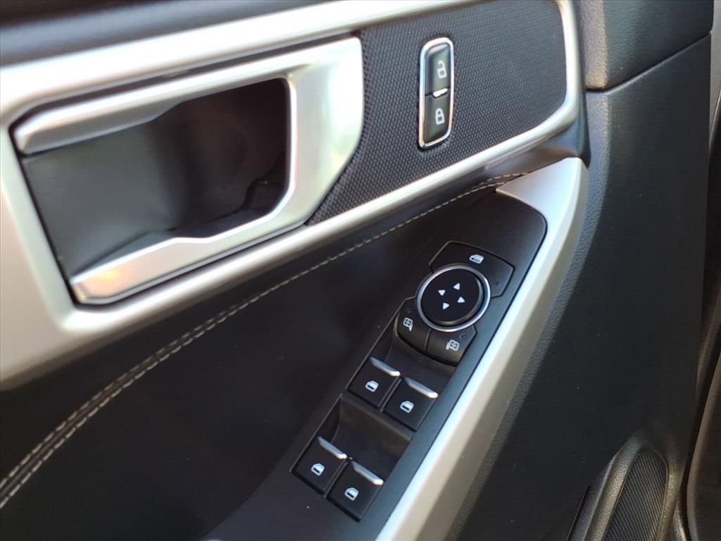 Certified 2023 Ford Explorer XLT w/ Equipment Group 202A image 13