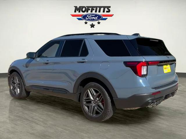 Certified 2025 Ford Explorer ST AWD/4WD image 3
