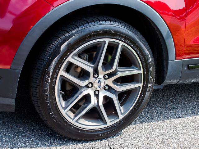 Certified 2018 Ford Explorer Sport AWD/4WD image 5