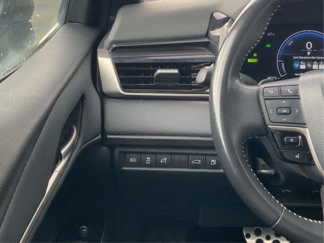Used 2025 Toyota Camry SE w/ Convenience Package FWD image 19
