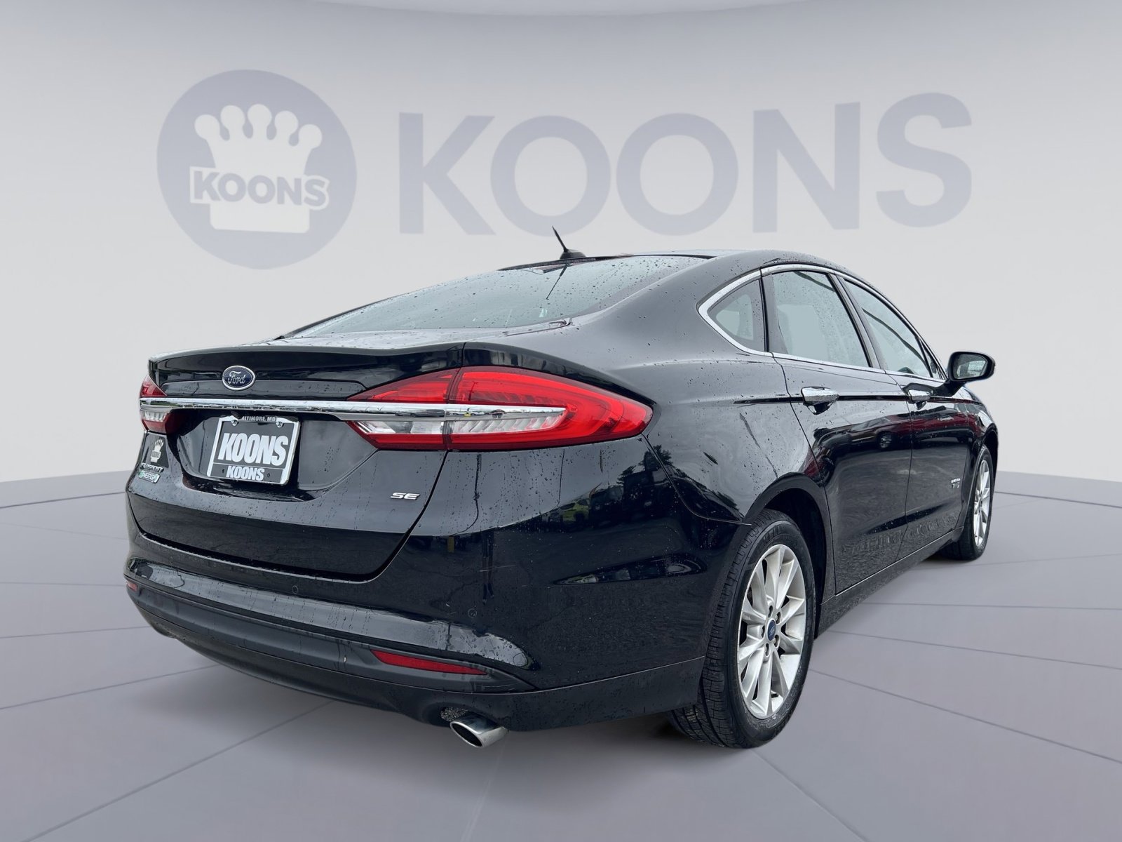 Certified 2018 Ford Fusion Energi SE FWD image 16