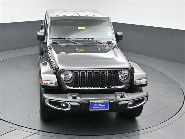 Used 2024 Jeep Gladiator Sport image 24