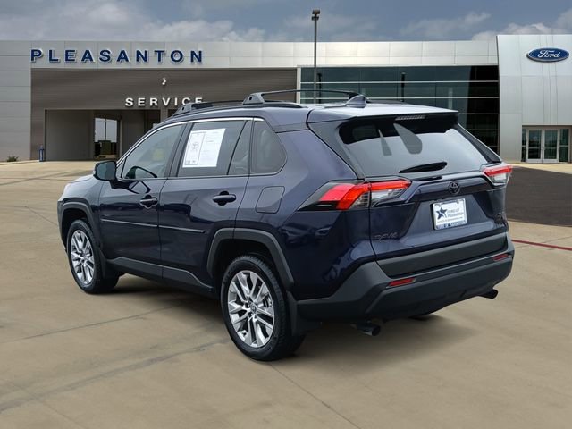 Used 2024 Toyota RAV4 XLE Premium FWD image 3