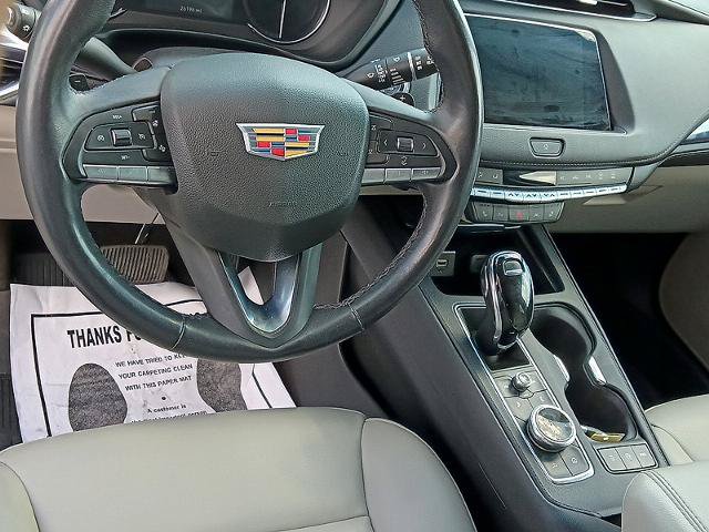 Used 2023 Cadillac XT4 Luxury w/ Driver Awareness Package FWD image 15