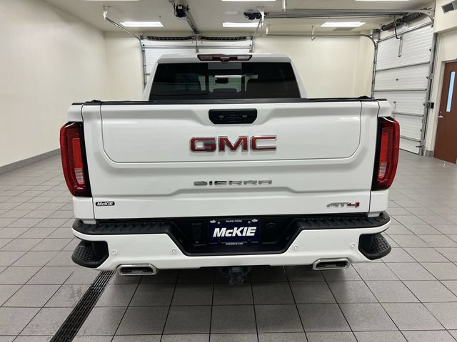 Used 2024 GMC Sierra 1500 AT4 w/ Technology Package AWD/4WD image 5