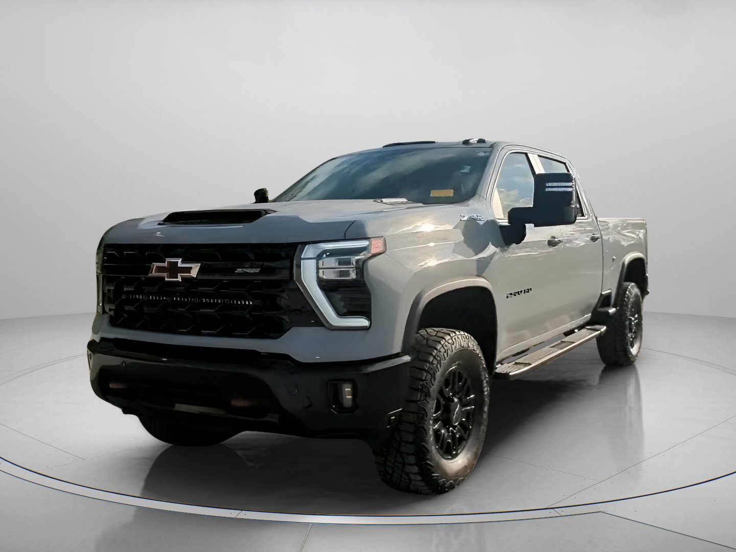 Used 2025 Chevrolet Silverado 2500 ZR2 image 3