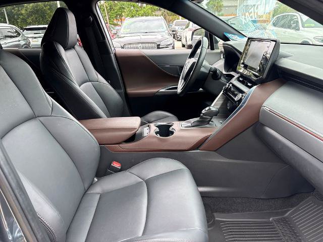 Used 2022 Toyota Venza XLE AWD/4WD image 27