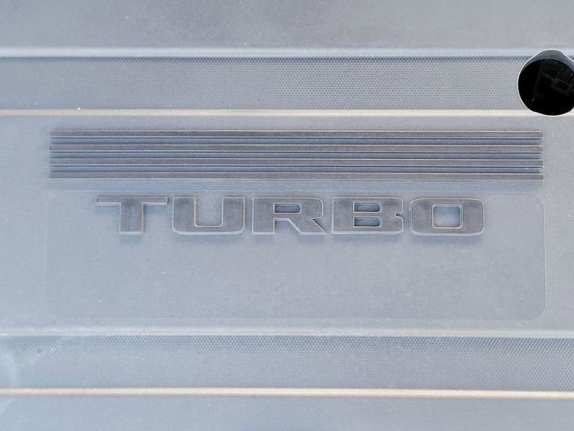 Used 2023 Buick Envision Essence image 6