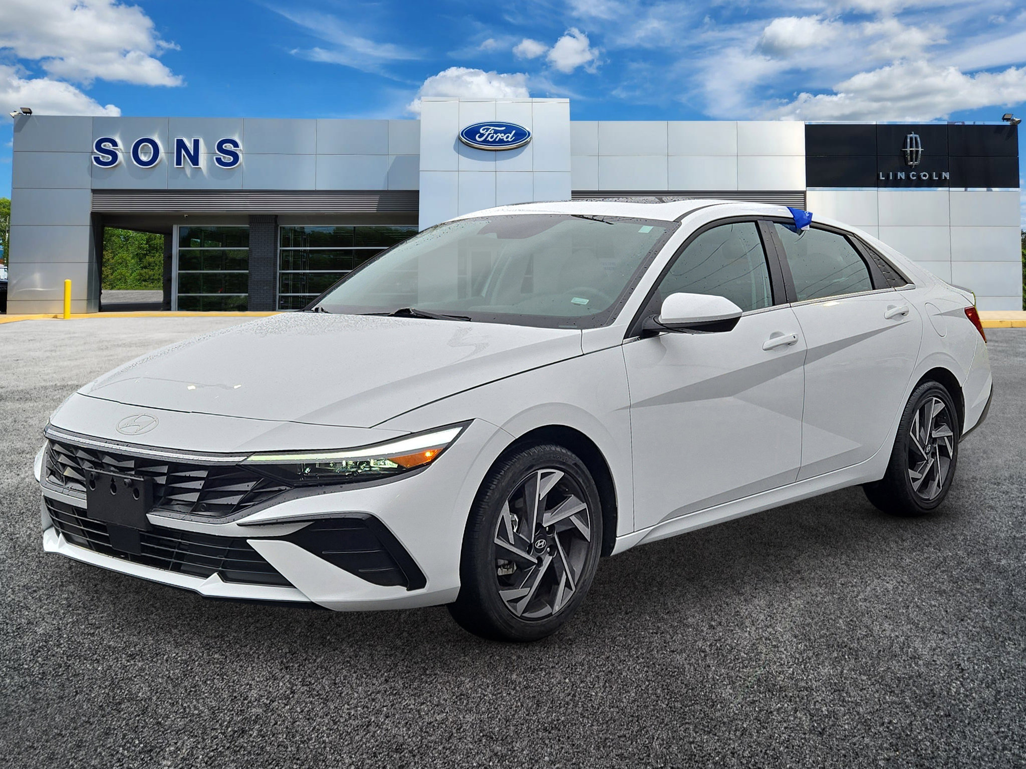 Used 2025 Hyundai Elantra SEL