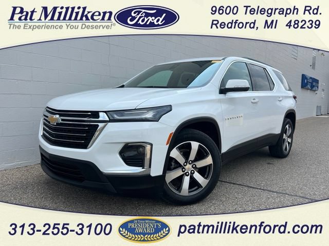 Used 2023 Chevrolet Traverse LT w/ LT Premium Package AWD/4WD image 1