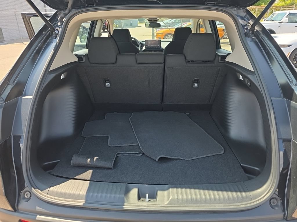 Used 2025 Honda HR-V LX image 6