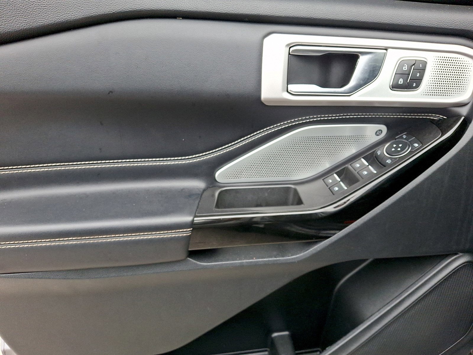 Certified 2021 Ford Explorer ST w/ Equipment Group 401A image 11