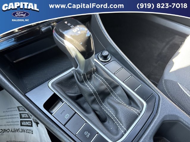 Used 2025 Volkswagen Jetta Sport FWD image 30