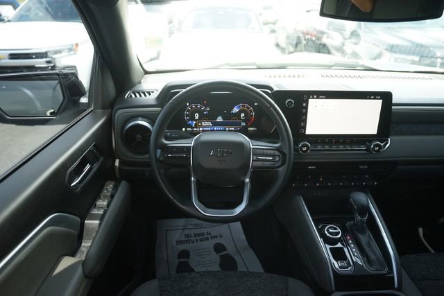 Used 2024 Chevrolet Colorado ZR2 w/ Safety Package AWD/4WD image 21