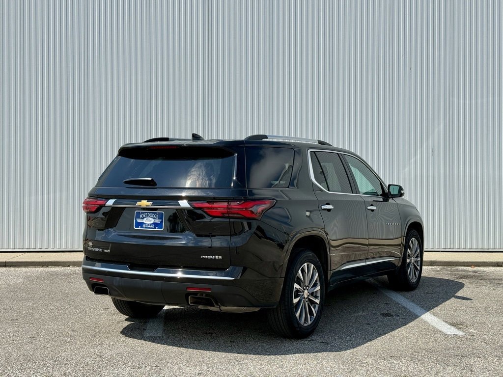 Used 2023 Chevrolet Traverse Premier image 4