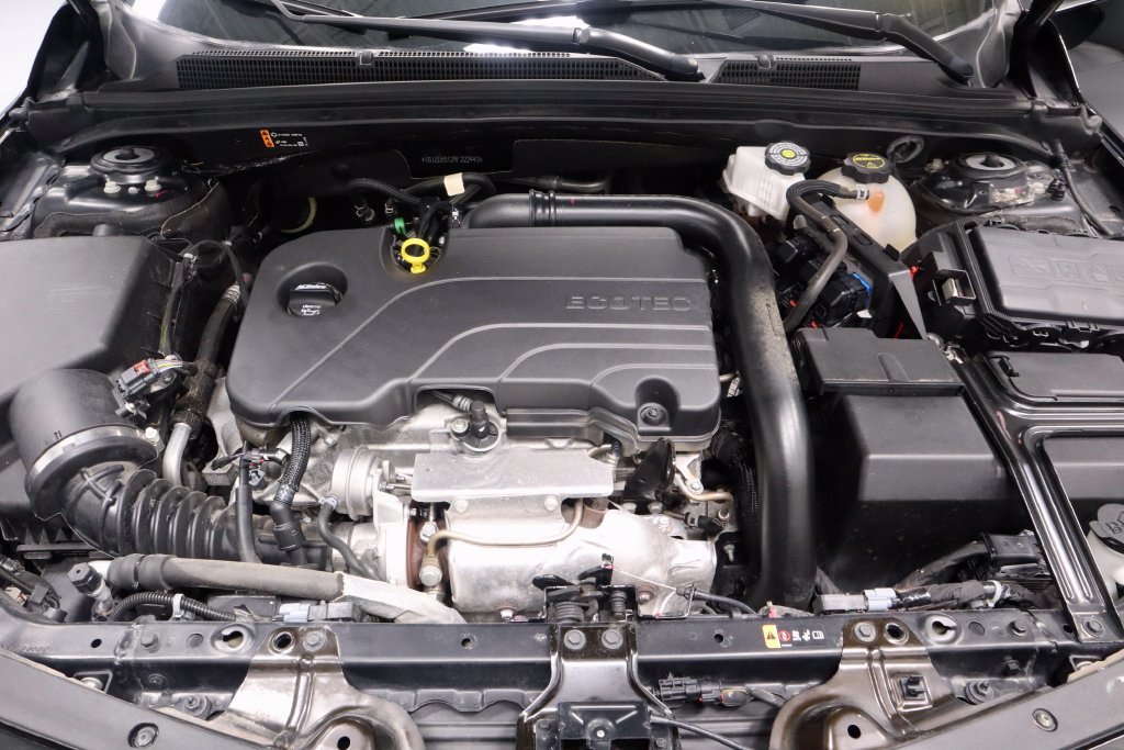 Used 2024 Chevrolet Malibu LT FWD image 18